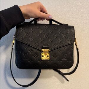 Louis Vuitton Pochette Métis